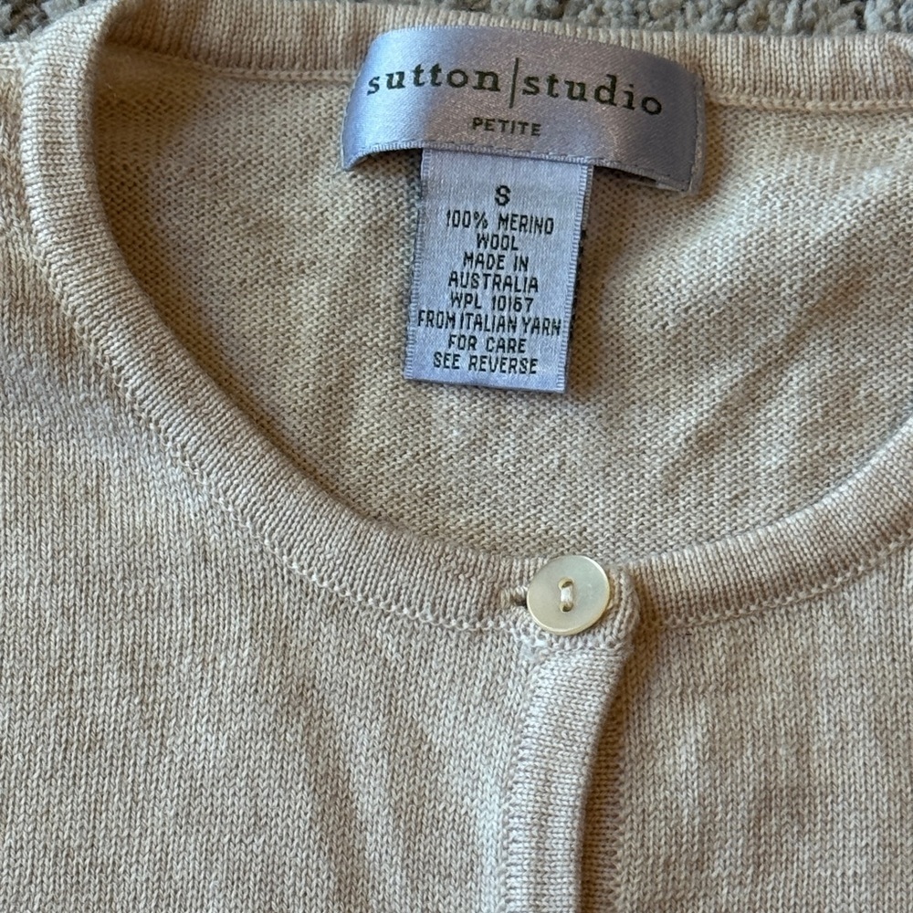 Sutton Studio Women's Lightweight Oatmeal/ tan Wool Cardigan Sweater Sm Petite - Picture 4 of 4